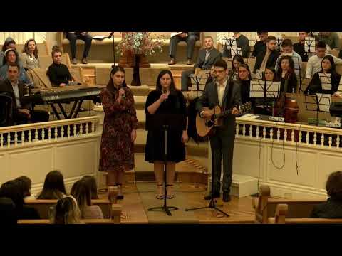 Familia Stirb - Biserica-i vremea trezirii