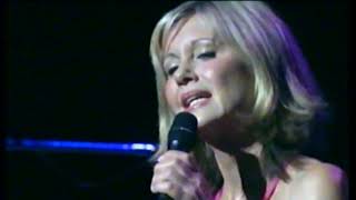 Olivia Newton-John - &quot;Somewhere Over the Rainbow&quot; Live Concert in Japan 2003 with Chloe Latanzzi