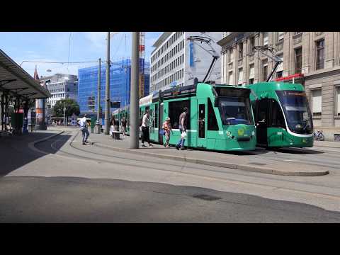 Tramlinie 14 Pratteln Schlossstrasse (Combino) @ Aeschenplatz (Basel)
