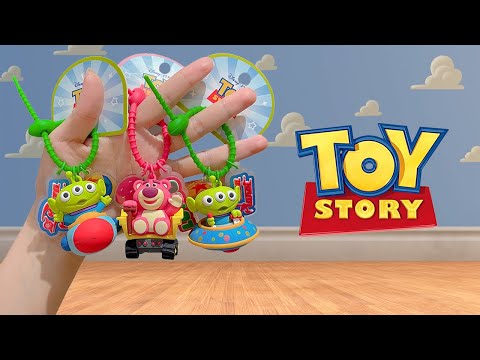 thumbnail video image 2 of Llavero Disney Lotso de Toy Story, 2 of 5