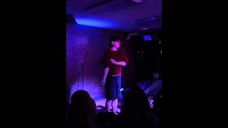 Entendre performs The Sweater