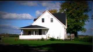 preview picture of video 'Waterside Farm Vacation House - Prince Edward Island'