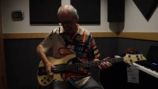 Video thumbnail for Schecter C-4 GT by Bob Black