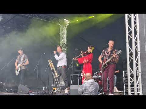 Svjata Vatra - Usk. Lootus. Armastus. (Live @ Supilinna kiigeplats 24.08.2025)