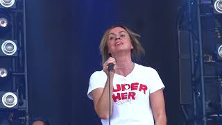 Sleeper - Sale Of The Century (live at Latitude, 15th July 2018)