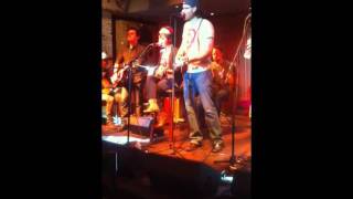 Lacey Brown singing "Ring of Fire"