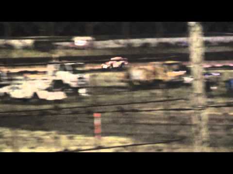 Toowoomba Charity Race V8 Dirt Modifieds - Heat 2.mpg