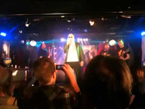 Randy Quaid Is Loony Tunes: Actor Rips Rupert Murdoch and Hollywood In Bizarre NSFW Rant