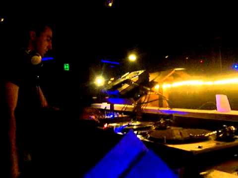 DJ Craker vs DJ Demonic @ REVER Cierre T 22/06/12 - Part 1/4