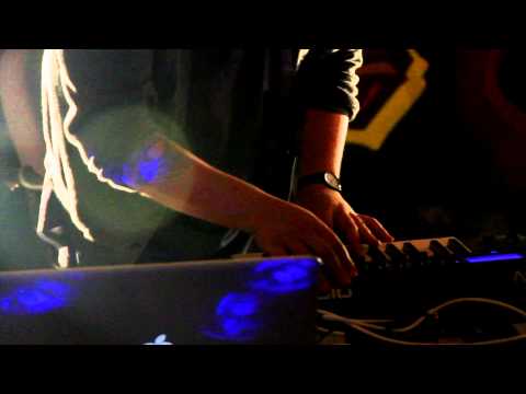 Black City Lights - Give it up (Not Punk Session #17)