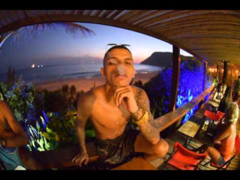 Mc Maneirinho - Chefe é chefe né pai ♫