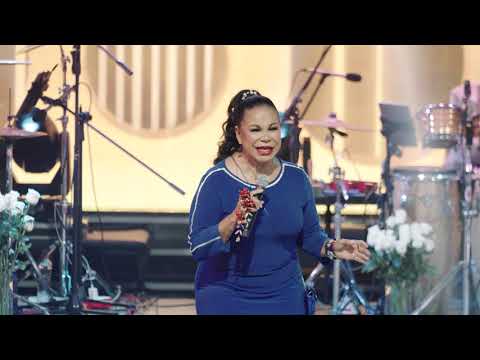 Eva Ayllón y sus Maravillosos Recuerdos (Live)