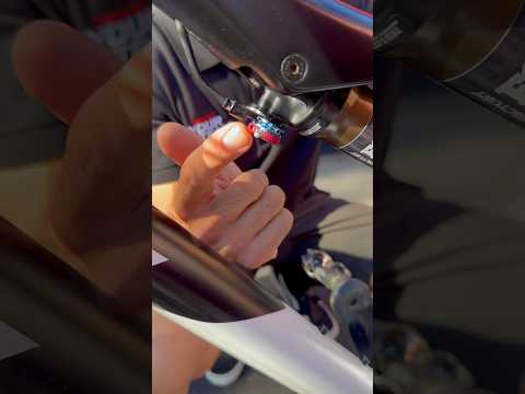 How to adjust the rebound of an MTB shock absorber.