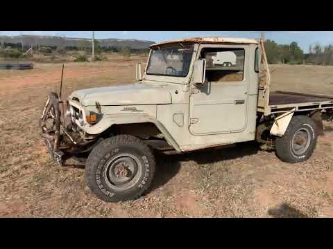 TOYOTA FJ45 4X4 TRAY BACK UTILITY