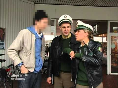 Kaugummi ausgespuckt. Ärger mit der Polizei! - Alles in Ordnung