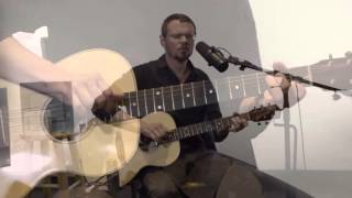 Luther Dickinson - "Moonshine" [Performance]