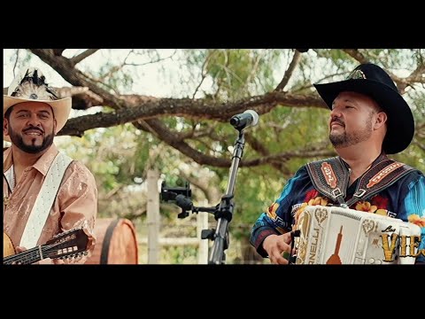 Los Viejones de Linares - Ezequiel Coronado