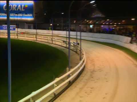 Murrys Act – Coral Essex Vase Final