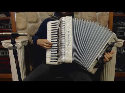 3432 - Ivory Guerrini Super III Piano Accordion LMM 41 120 $1499