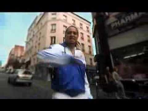 Mr Toma main dans la main