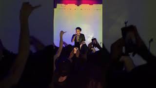 Nyck@knight off the wall Live