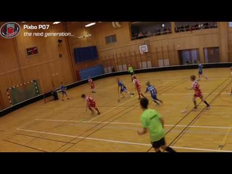 Pixbo P07   Olof#96 dribblar bort försvaret och trycker till, Maximilian#15 tar returen och drar up