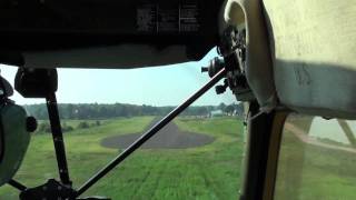 preview picture of video 'Cessna O-1 Bird Dog Landing 28M 8-16-09'