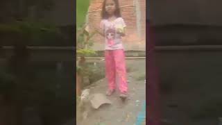 Download lagu suasana pedesaan - di pegunungan #shorts #short #shortvideo mp3 Download lagu suasana pedesaan - di pegunungan #shorts #short #shortvideo mp3