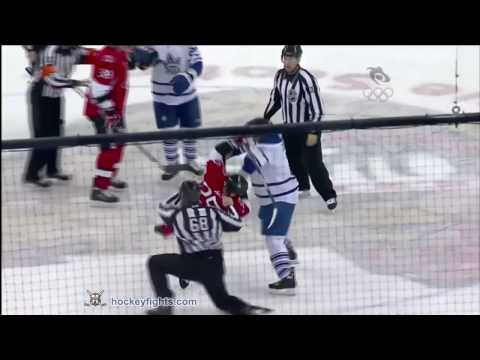 Garnet Exelby vs Chris Neil Mar 16, 2010