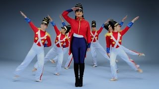 "Jingle Bells" - Elizabeth Chan (Taylor Swift "Shake It Off" Parody)