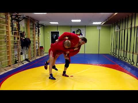 подхват под одну ногу. Спорт клуб ЗОМБИР