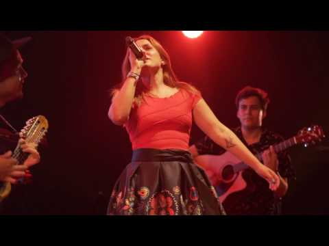 Ves tal vez - Apertura del show de Natalia Lafourcade en Lima