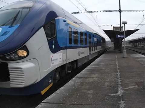 Odjezd vlaku Os 7072 (ČD 844.001) - Most, 2. 12. 2012