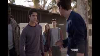Teen Wolf 3x05 - Scott yells at Isaac 