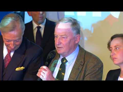Bundestagswahl 2017: Alexander Gauland will Regierung "jagen", Merkel AfD-Wähler zurück