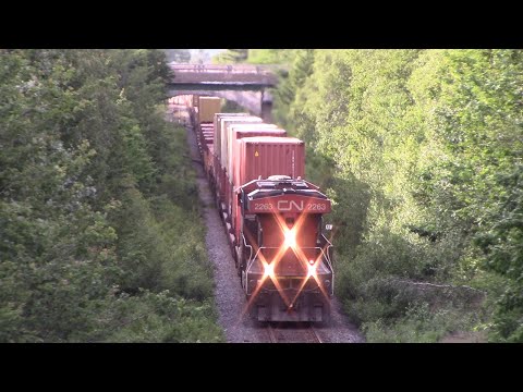 ES44DC Gevo 2263 Long Hood Forward Working a Big Local Train CN 519 at Fairview Jct - Halifax, NS