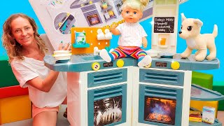 Nicole, Baby Born Pippa und Hündchen Loli entdecken ihre neue Spielküche
