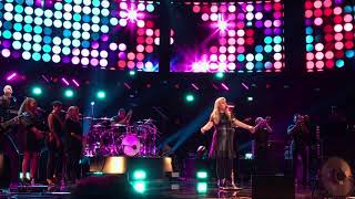 Kelly Clarkson Live “Whole Lotta Woman” Private Concert From The Voice Stage