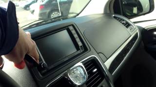 preview picture of video 'Used 2014 Chrysler Town and Country Touring Mini Van Saco Maine Portland Me'