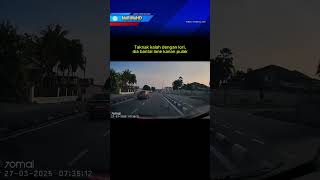 Download lagu ALAHAI, COMEL JE KATAK NI..MESTI DAH LAMBAT NAK KERJA.. mp3 Download lagu ALAHAI, COMEL JE KATAK NI..MESTI DAH LAMBAT NAK KERJA.. mp3