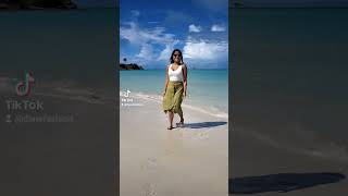 The perfect midi skirt for the tropical breeze ⛱️  #petitefashion #petitestore #petiteclothing