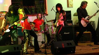 Jett Black Band covers cherry bomb with Rachelle Ramm