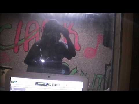 Savage Life (Mike Smiff) and Yun Kuntry 'I Love my Team'