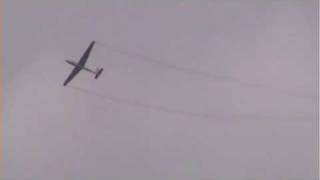 preview picture of video 'Swift Glider Aerobatics, Biggin Hill 2009'