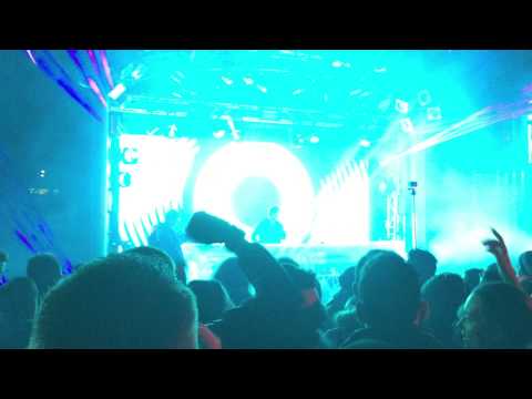 Fedde LeGrand @ Ice Party, Disneyland Paris⎜Cirez D - On Off (Jewelz & Sparks Remix)