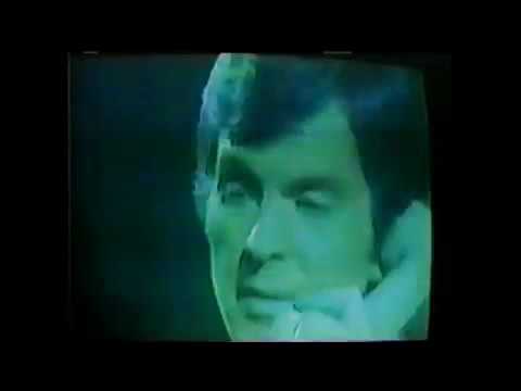 GH 1979 Apr ~ Rick & Lesley On The Rocks (10)