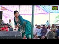चोली के पीछे क्या है चुनरी के नीचे क्य�