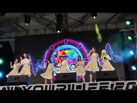 Daisy Daisy : แฟนที่ไม่รู้ใจ @ Digital Your Life 2022 - Siam Paragon【4K 60fps】