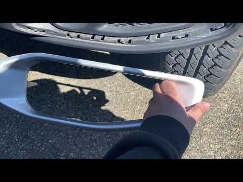 How to Remove Front Fog Light Bumper Bezel Trim Piece on Jeep JL WITHOUT REMOVING THE ENTIRE BUMPER!