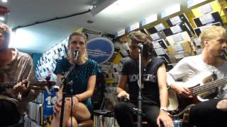 Wolf Alice - Turn To Dust (Acoustic) (HD) - Banquet Records, Kingston - 02.07.15